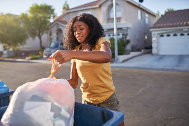 Best Yard Waste Removal  in Massapequa Park, NY